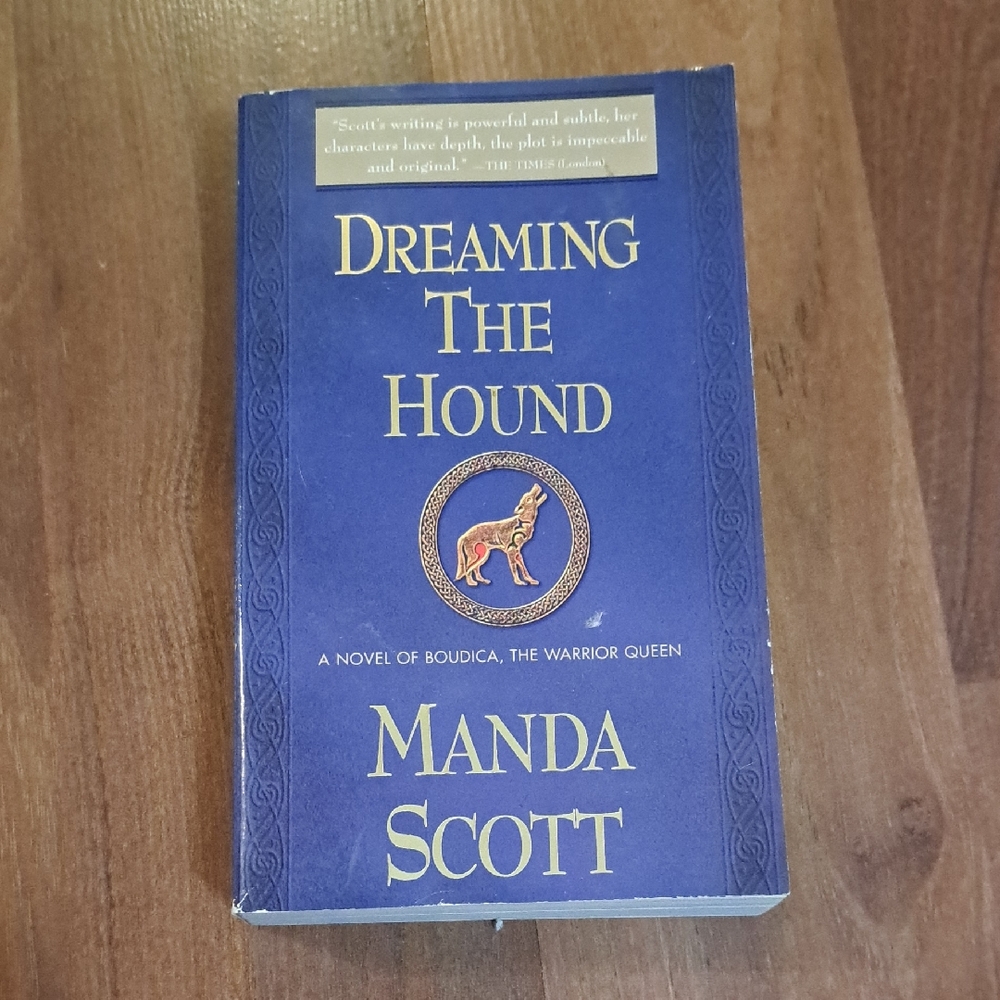 Dreaming The Hound by Manda Scott Book